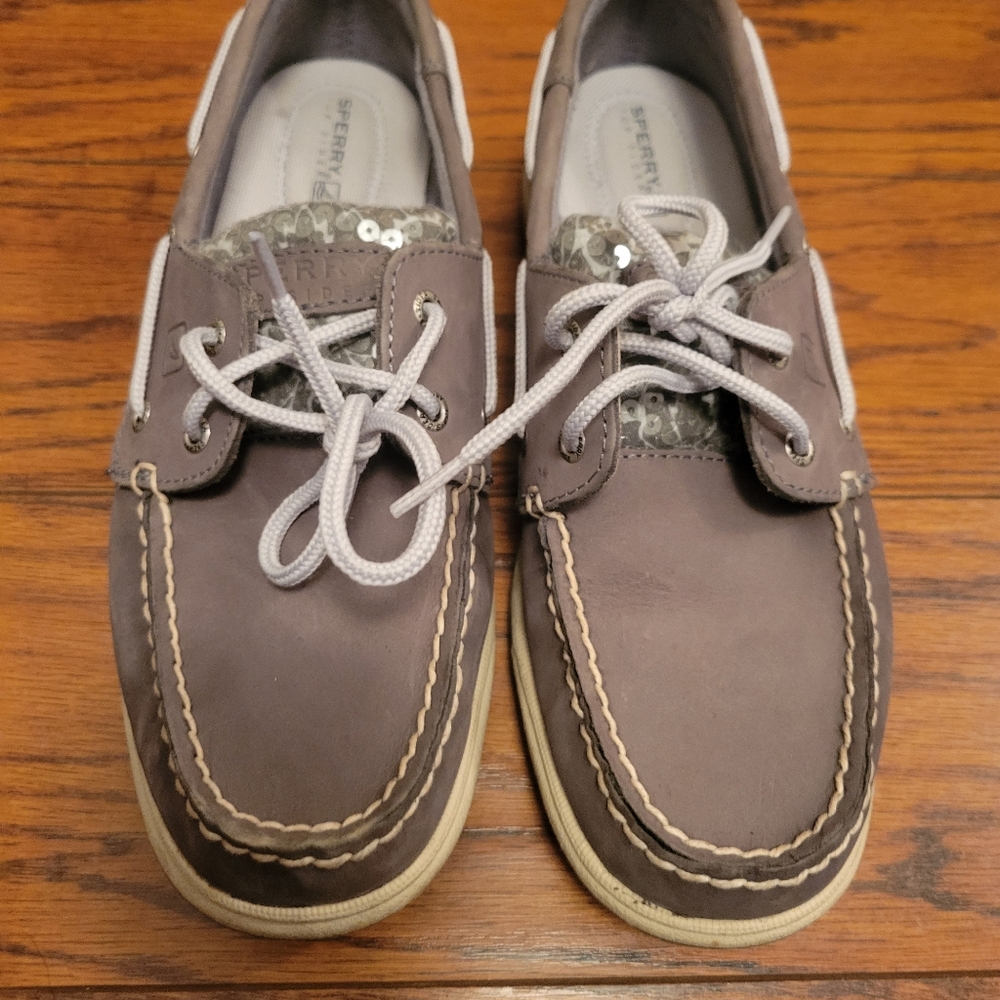 Sperry top sider boat shoes